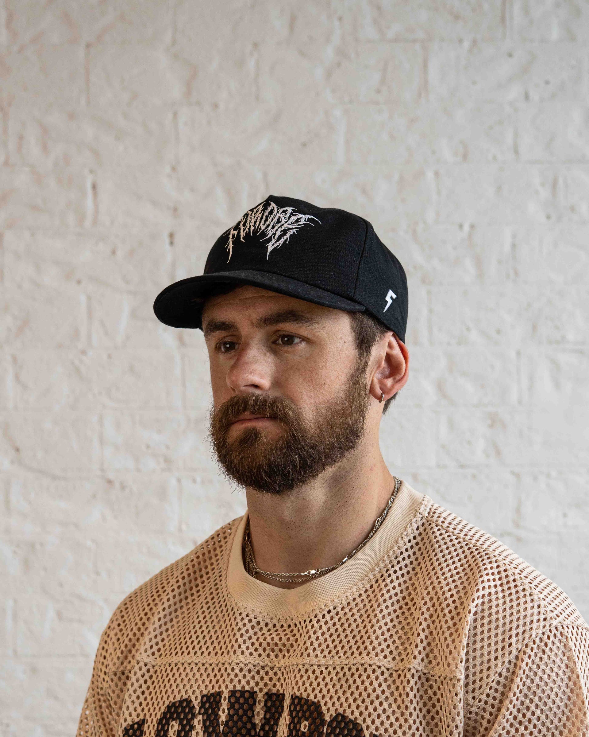 Metal Cap: Black